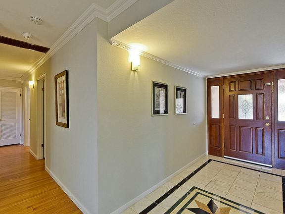 4th image of 801 Revere Dr