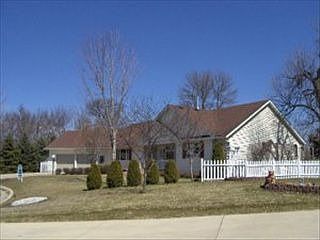 1st image of 745 Gilmar Pl
