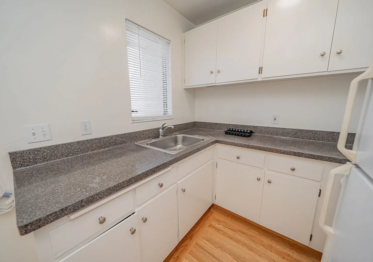 354 Vernon Street — Photo 4
