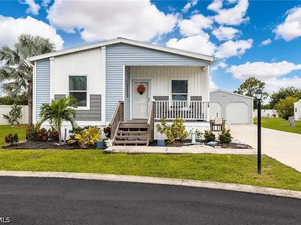 75 Sanders Ct, North Fort Myers, FL 33903