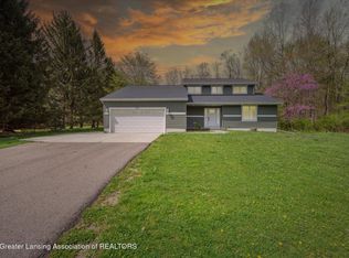 263 E Sherwood Rd, Williamston, MI 48895