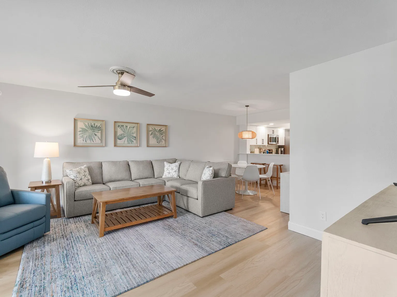 433 Cerromar Ln — Photo 2