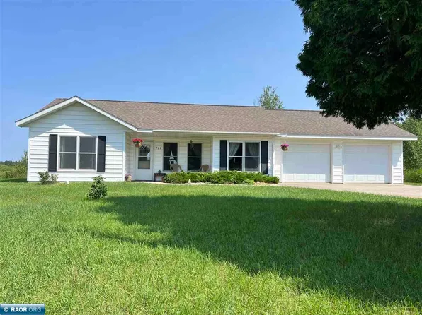 702 13th St NW, Chisholm, MN 55719