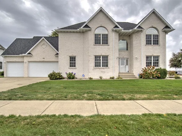 1133 Greenbrier Blvd, Forsyth, IL 62535