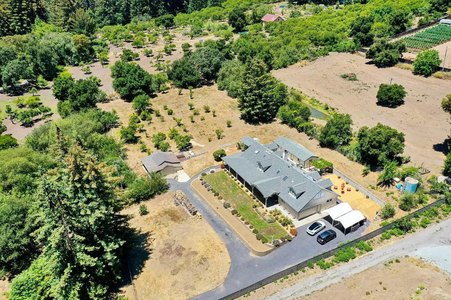 14576 Stetson Rd photo 1