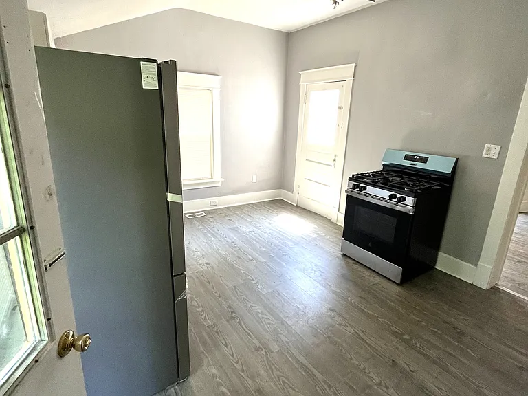 2679 Cherry St — Photo 14