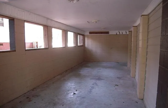 605 Avery St — Photo 34