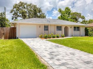 2151 Upton Ave, Sarasota, FL 34232