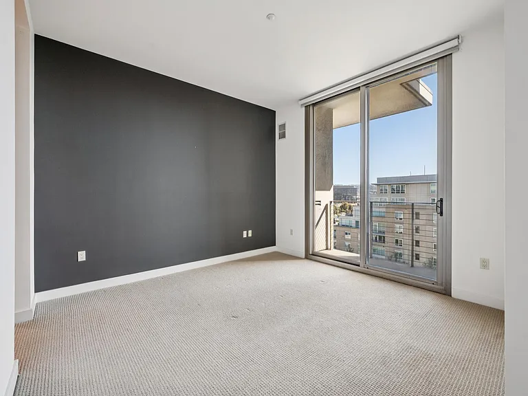 255 Berry St #701 — Photo 9