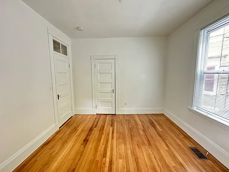 35 Waldeck St #1 — Photo 15