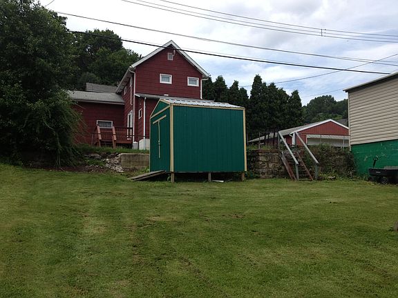 10X10 Shed/Back yard