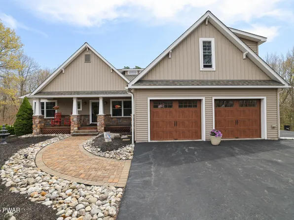 157 Blue Heron Way, Hawley, PA 18428