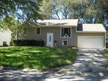 1st image of 700 N Cheyenne Dr