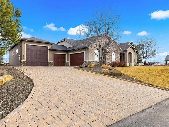 4th image of 7521 N Grand Ridge Ln