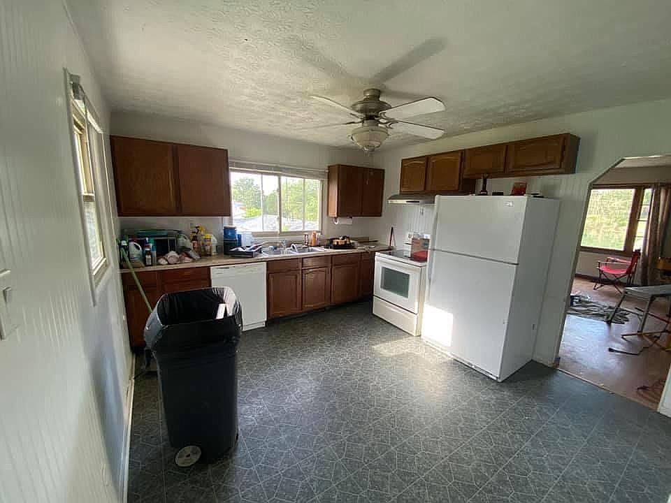 1st image of 3255 Boxwood Dr