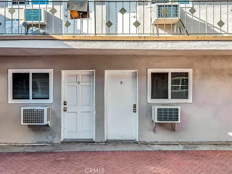 6735 Elmer Ave #9 — Photo 4