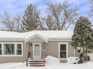 147 Iris Rd, Darien, IL 60561