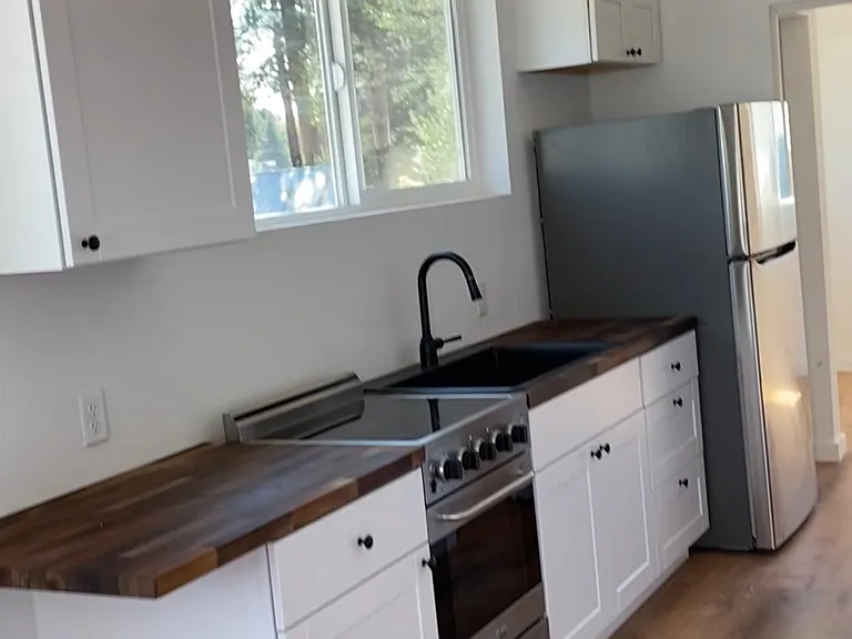 111 Tiger St #F — Photo 2