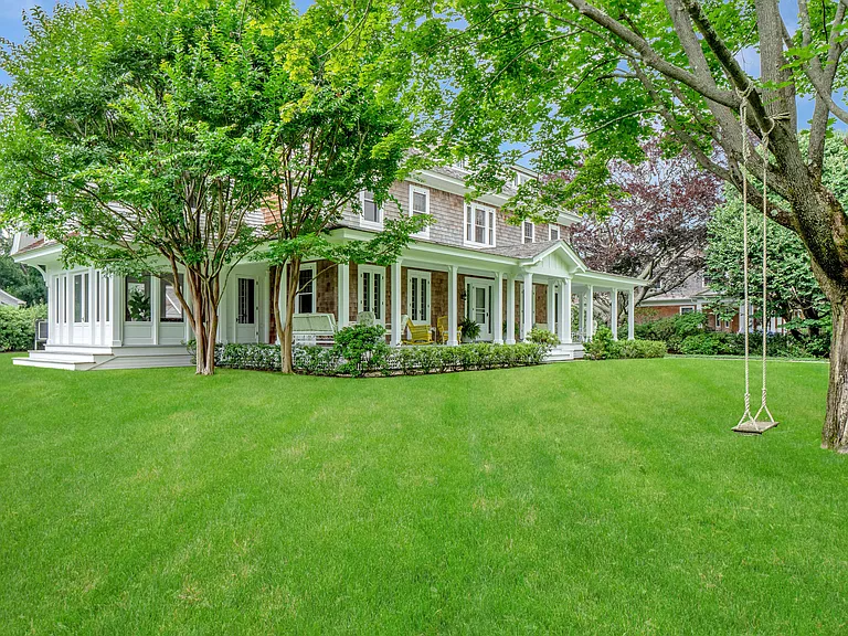 9 Ocean Ave — Photo 31
