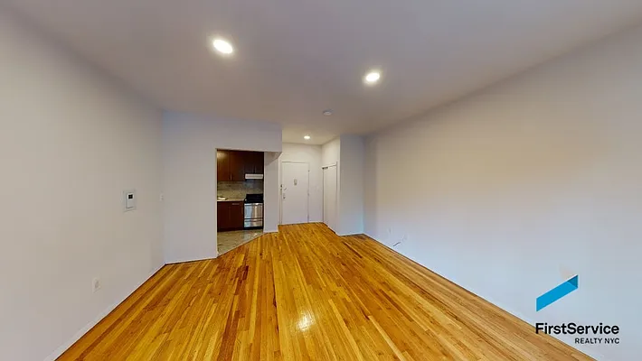 Rented by FirstService Realty (legacy) | media 12