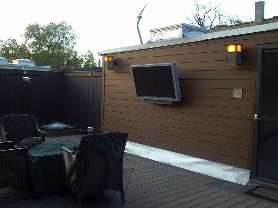 1st image of 1354 N Wolcott Ave #A