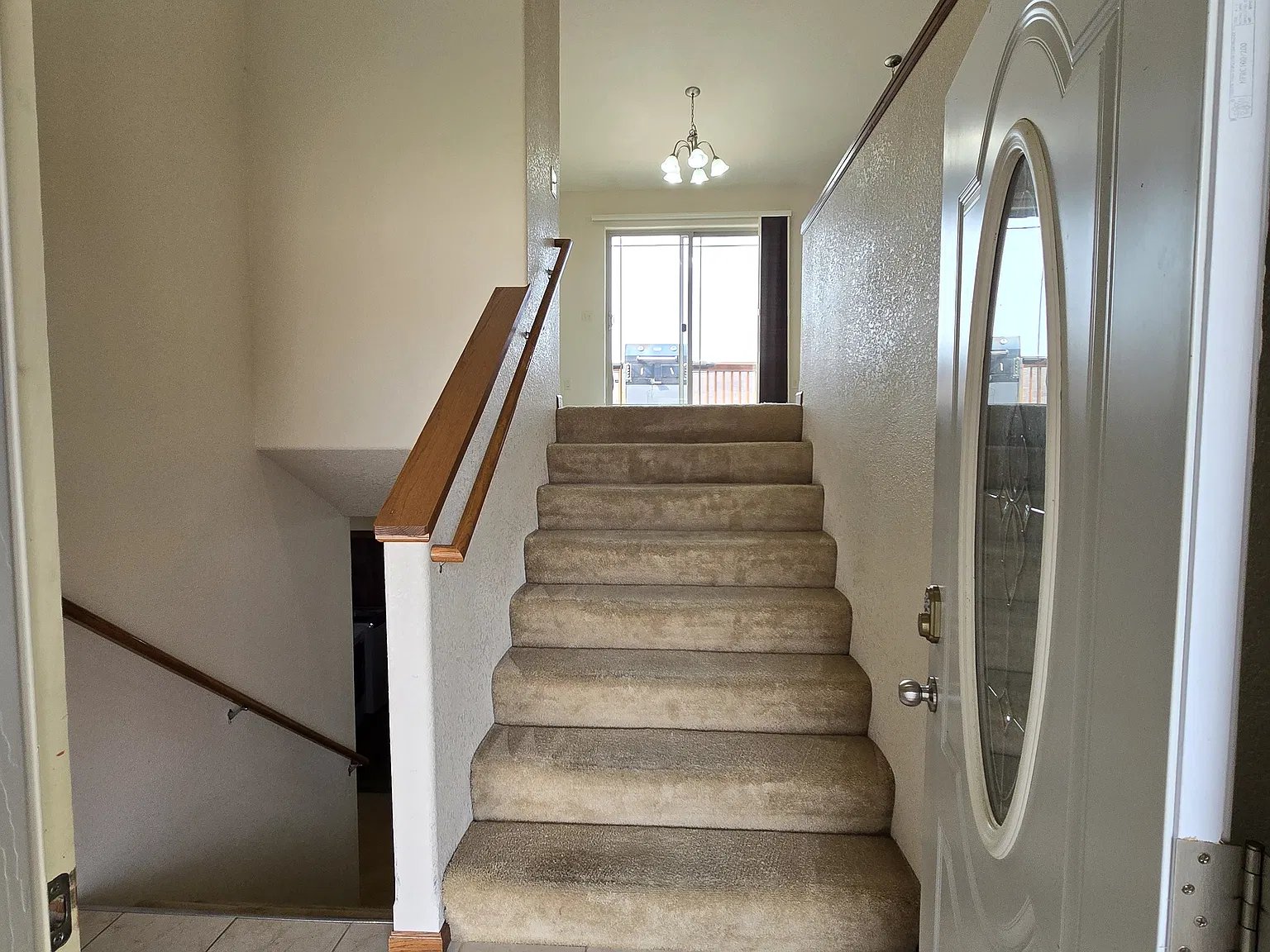 4 bed, 2162 sqft, $2,600 — Photo 3