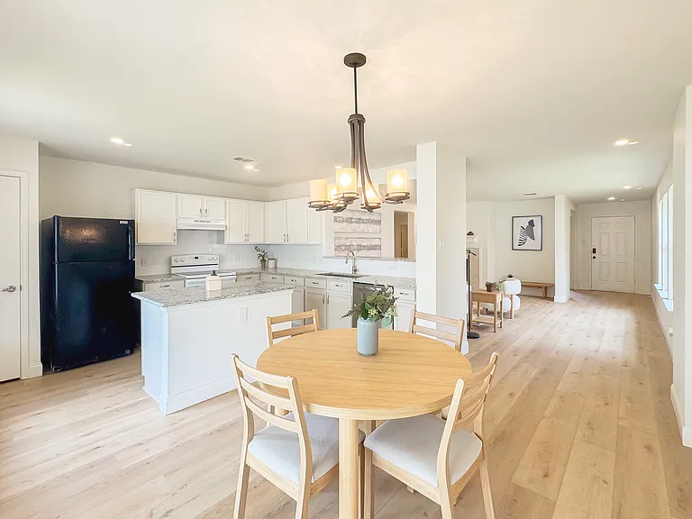 125 Harvest Hill Ln — Photo 5