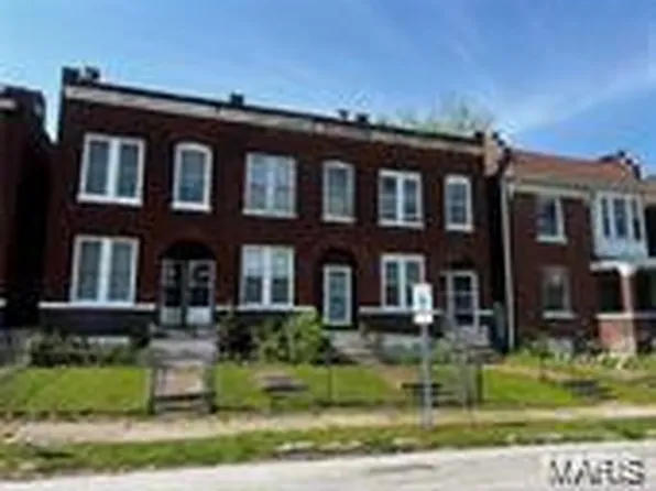 5224 Paulian Pl, Saint Louis, MO 63113