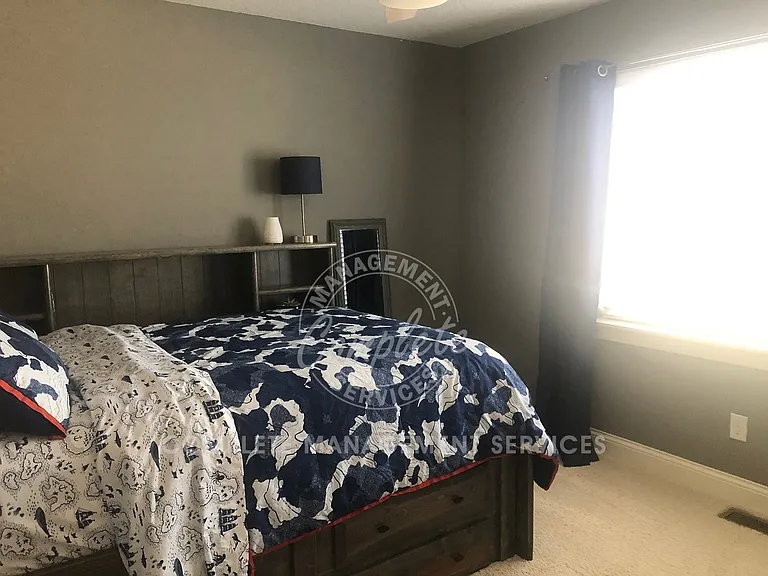 14367 Parkside Ct NW — Photo 5