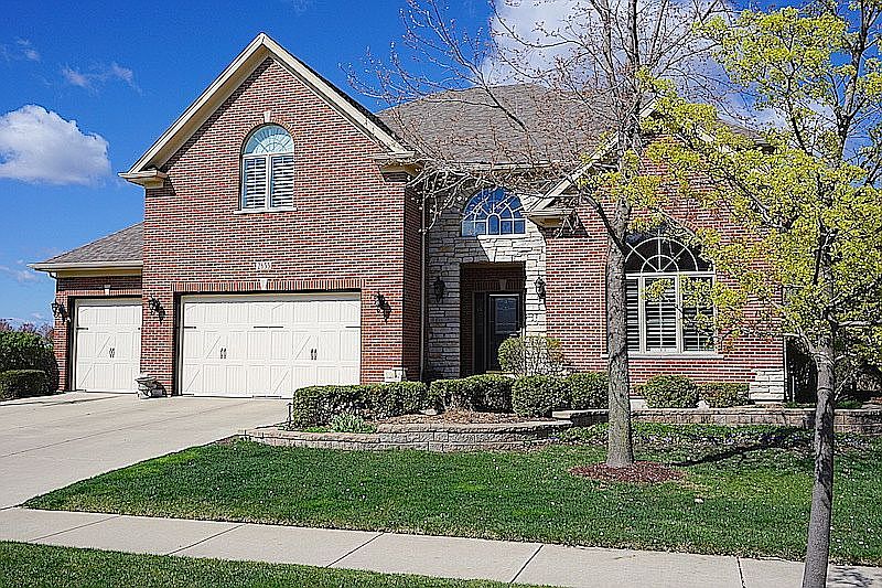 1st image of 2655 Charlestowne Ln
