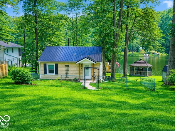 8681 S Kinman Dr, Nineveh, IN 46164