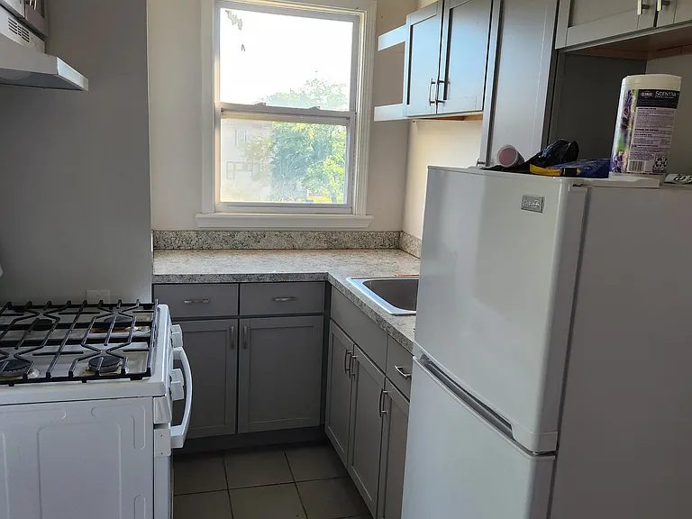 9410 Ravenswood St #2 — Photo 7