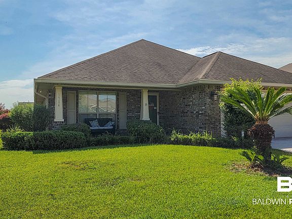 4th image of 1704 Arcadia Dr