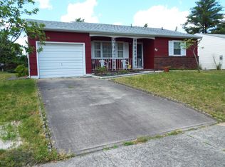 86 Westbrook Dr, Toms River, NJ 08757