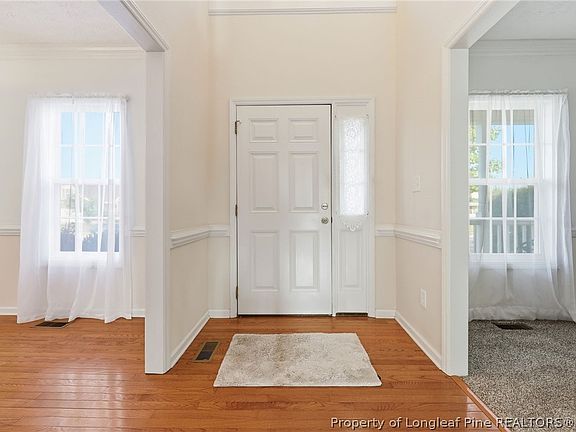 5th image of 1114 Thistle Gold Dr