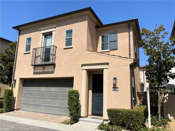 21900 Moveo Dr, Santa Clarita, CA 91350