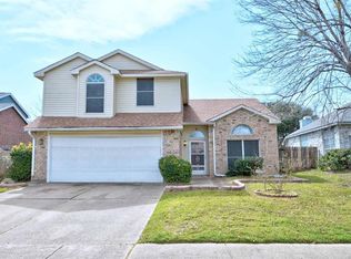 2416 Bennington Dr, Arlington, TX 76018