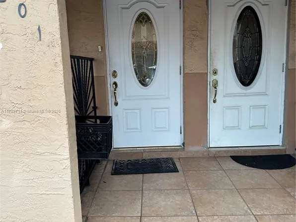 7795 W 29th Way APT 201, Hialeah, FL 33018