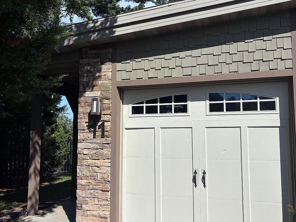 1st image of 351 W Main St