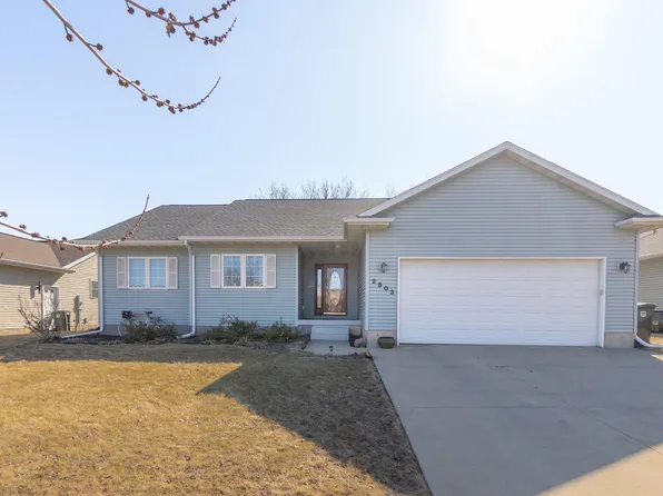 2503 Green Creek Rd, Cedar Falls, IA 50613