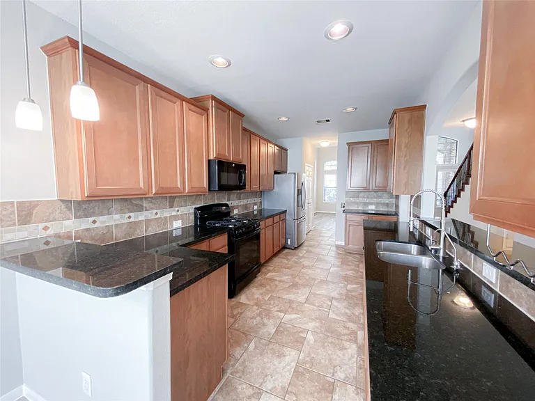 6227 Carnaby Ln — Photo 11
