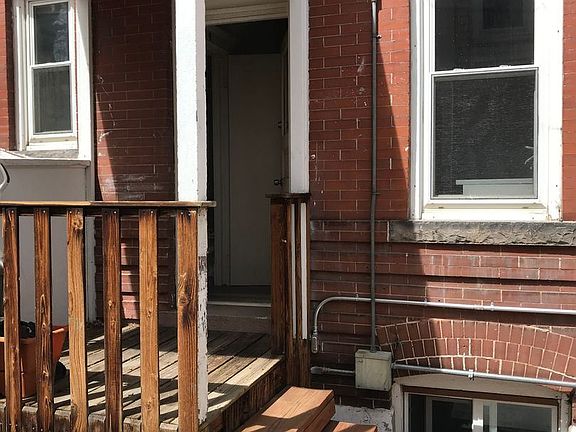 2nd image of 140 S Grant St #G2
