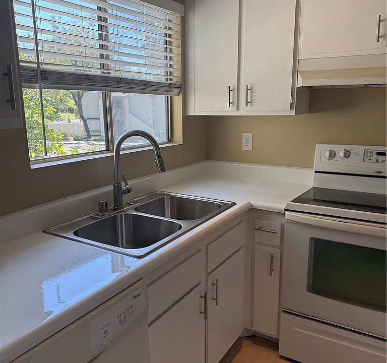 1st image of 26261 Las Flores APT G