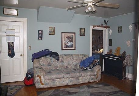 Lower unit living room