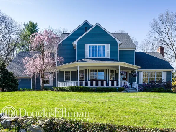 11A Sunken Meadow Rd, Northport, NY 11768