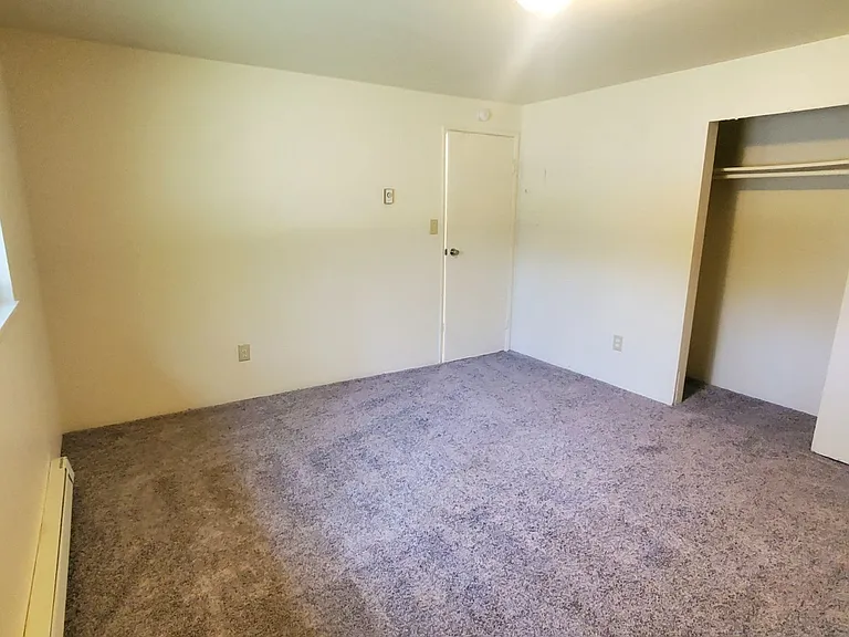 Fairview Apartments — Photo 9
