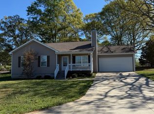 6214 Helen St, Lula, GA 30554
