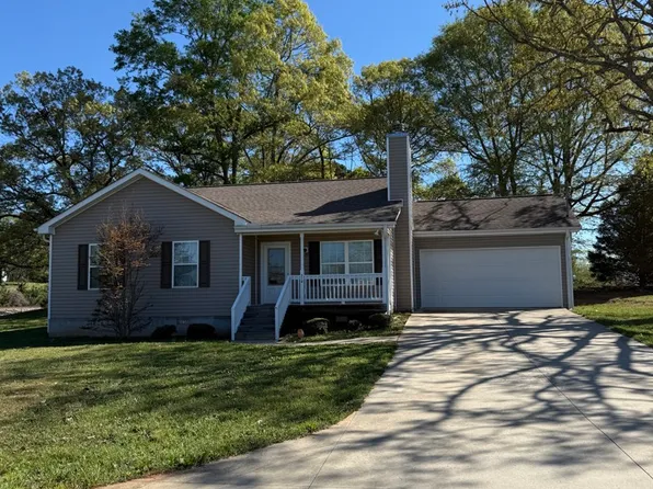 6214 Helen St, Lula, GA 30554