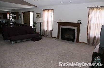 3rd image of 1365 Glenwood Ave