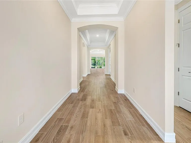 16808 Bay Island Ct — Photo 2